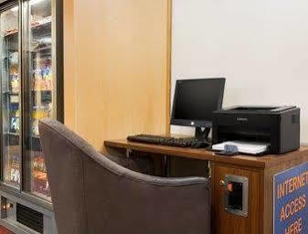 伦敦斯坦斯特德机场温德姆戴斯酒店 Birchanger 外观 照片